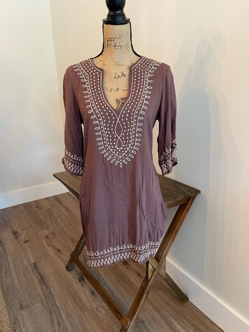 Monoreno Brown Dress with Embroidery Size Small